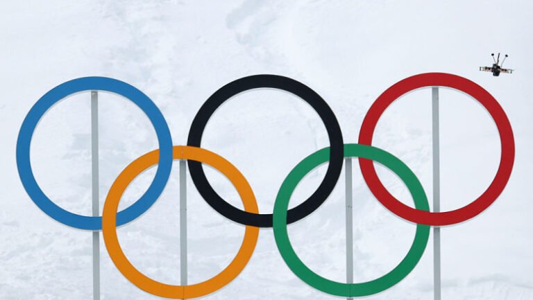 sportivii-rusi-care-participa-jocurile-olimpice-nu-au-primit-telefoane-de-la-sponsorul-evenimentului.-care-este-motivul