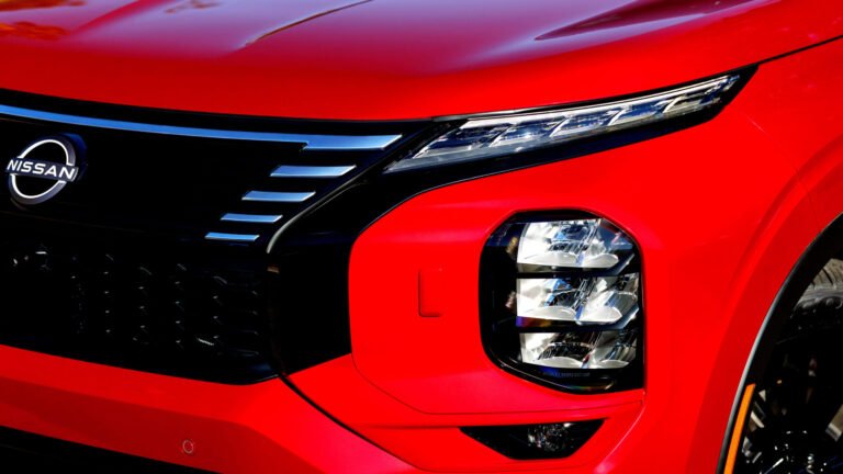 triunghiul-amoros-din-industria-auto-japoneza:-nissan,-honda-si-mitsubishi-se-tatoneaza,-dar-„nunta”-intarzie