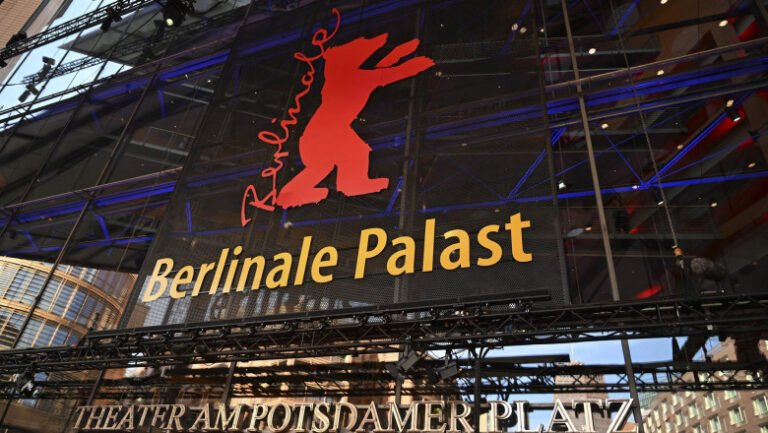 violenta-sexuala-ca-arma-de-razboi:-femei-din-ucraina-acuza-abuzuri-comise-de-soldati-rusi.-marturii-cutremuratoare-la-berlinale