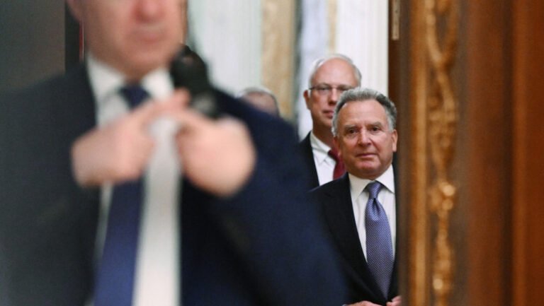 rusia-i-a-propus-public-lui-donald-trump-un-acord-economic-in-valoare-de-14-trilioane-de-dolari.-cu-o-conditie