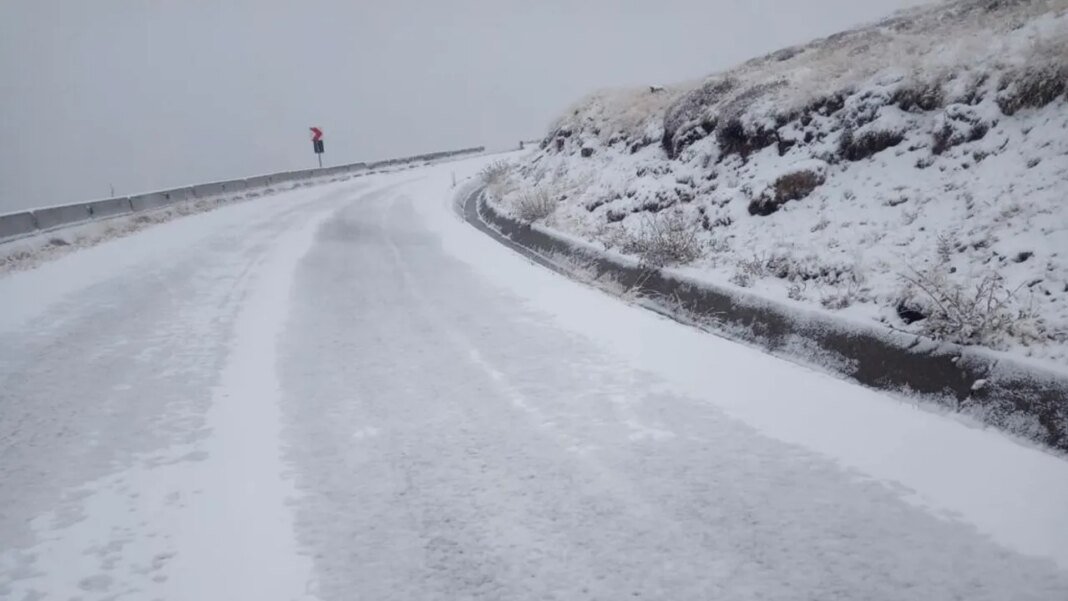 situatia-traficului-vineri-seara:-porturile-maritime,-inchise-din-cauza-vantului.-zapada-pe-autostrada-soarelui