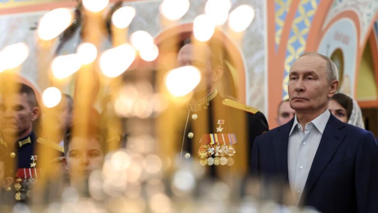 „colonialism-spiritual”-si-putere-soft:-rusia-foloseste-crucile-in-locul-banilor,-in-incercarea-de-a-castiga-influenta-in-africa