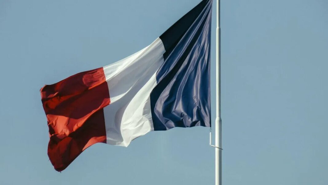 mars-cu-mii-de-persoane-la-lyon,-dupa-uciderea-unui-activist-de-extrema-dreapta mars-cu-mii-de-persoane-la-lyon,-dupa-uciderea-unui-activist-de-extrema-dreapta