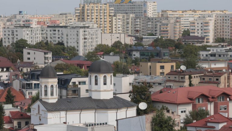 ciucu-propune-majorarea-chiriilor-pentru-locuintele-de-stat-din-centrul-capitalei:-stau-de-30-de-ani-si-nu-i-a-intrebat-nimeni-nimic