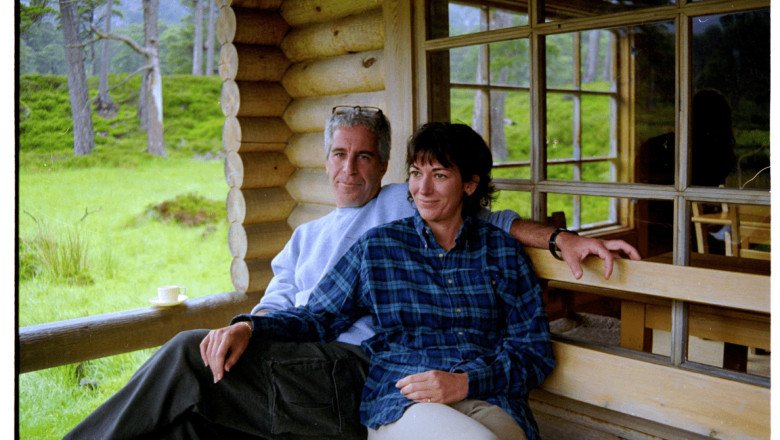 avocatii-lui-ghislaine-maxwell-contesta-publicarea-a-90.000-de-pagini-de-documente-referitoare-la-ea-si-jeffrey-epstein avocatii-lui-ghislaine-maxwell-contesta-publicarea-a-90.000-de-pagini-de-documente-referitoare-la-ea-si-jeffrey-epstein