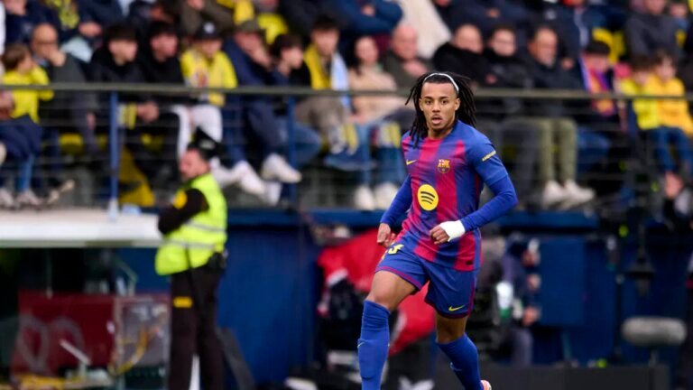 fc-barcelona-revine-pe-primul-loc-in-la-liga-dupa-o-victorie-categorica-cu-levante