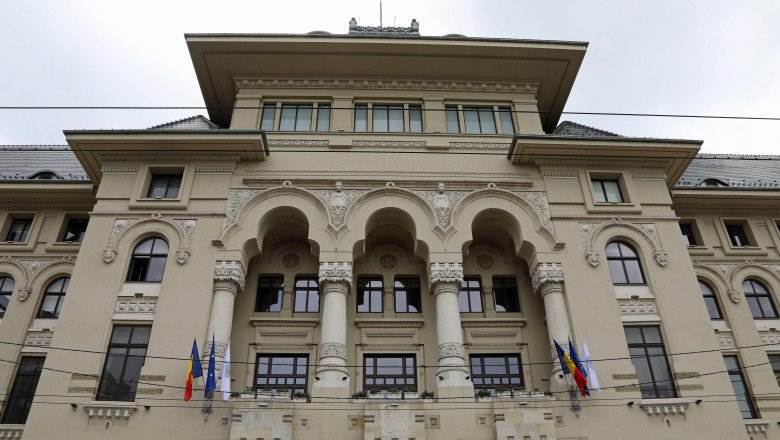 majoritatea-locuitorilor-capitalei-cred-ca-romania-merge-in-directia-gresita.-in-cine-au-bucurestenii-cea-mai-mare-incredere-(sondaj) majoritatea-locuitorilor-capitalei-cred-ca-romania-merge-in-directia-gresita.-in-cine-au-bucurestenii-cea-mai-mare-incredere-(sondaj)