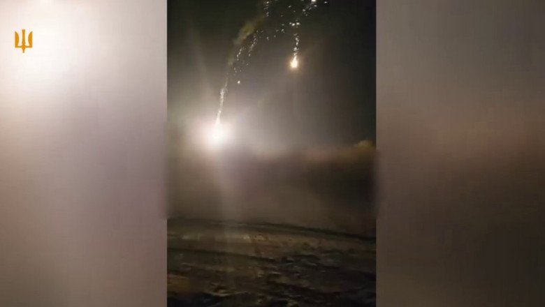 filmari-de-noapte-de-pe-frontul-din-ucraina:-fortele-aeriene-ale-kievului-arata-cum-au-respins-un-atac-combinat-al-rusiei filmari-de-noapte-de-pe-frontul-din-ucraina:-fortele-aeriene-ale-kievului-arata-cum-au-respins-un-atac-combinat-al-rusiei