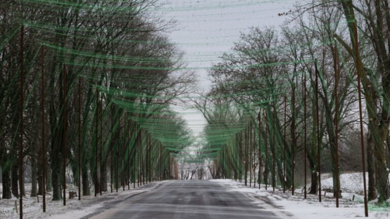 ucraina-va-acoperi-4.000-de-kilometri-de-drumuri-cu-plase-anti-drona-pana-la-sfarsitul-anului