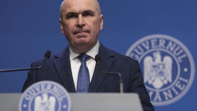 taierile-din-administratie-si-masurile-de-relansare-intra-in-vigoare.-ilie-bolojan-a-trimis-cele-doua-ordonante-la-monitorul-oficial