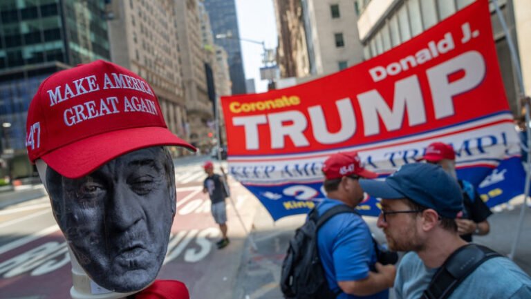 „un-bolnav-cu-mintea-tulburata”.-donald-trump-a-rabufnit-dupa-ce-robert-de-niro-i-a-indemnat-pe-americani-sa-i-„reziste”-presedintelui