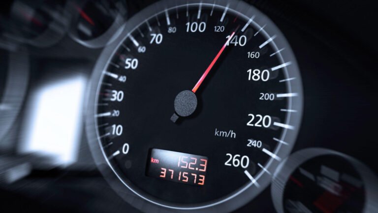ce-marci-de-masini-din-romania-au-kilometrajul-cel-mai-des-masluit.-media-kilometrilor-dati-inapoi-(studiu)