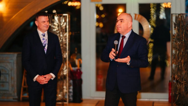 bolojan,-despre-participarea-la-o-intrunire-pnl-dupa-ordonanta-taierilor:-„asta-doar-niste-oameni-rau-intentionati-pot-sa-aprecieze”