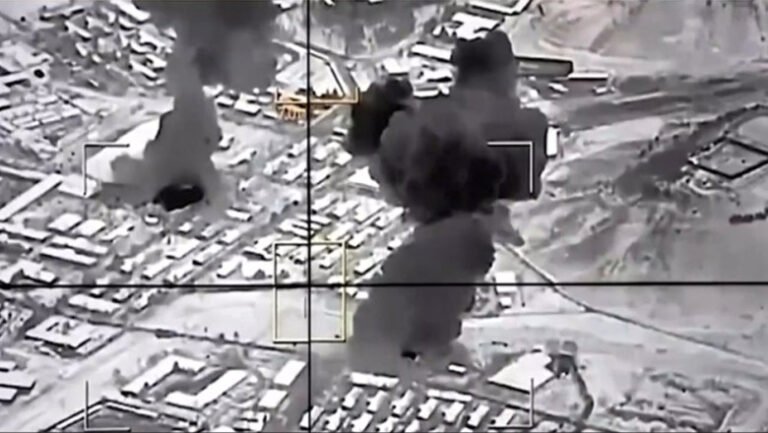 pakistanul-a-bombardat-mai-multe-tinte-din-afganistan.-ministrul-apararii-de-la-islamabad-vorbeste-despre-un-„razboi-deschis”