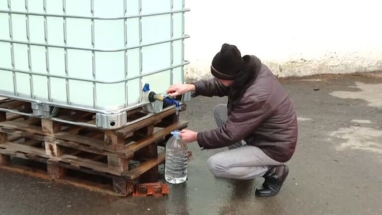 guvernul-intervine-in-cazul-crizei-de-la-curtea-de-arges:-primaria-va-putea-inlocui-filtrele-si-instalatia-de-la-statia-de-apa