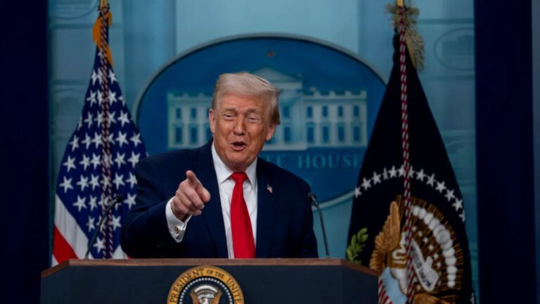 trump-ridica-posibilitatea-unei-„preluari-amiabile-a-cubei”-in-urma-discutiilor-cu-havana