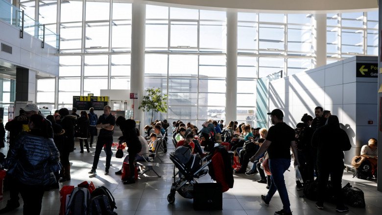 ministerul-transporturilor-avertizeaza-romanii-sa-isi-anuleze-calatoriile-catre-israel-sau-statele-limitrofe ministerul-transporturilor-avertizeaza-romanii-sa-isi-anuleze-calatoriile-catre-israel-sau-statele-limitrofe