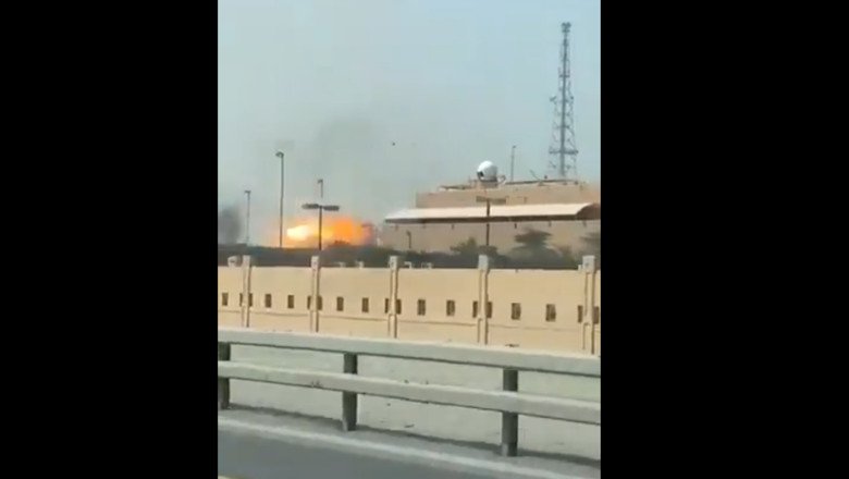 momentul-in-care-o-racheta-iraniana-loveste-o-baza-militara-a-sua-din-bahrain.-resturi-de-cladiri,-proiectate-in-aer