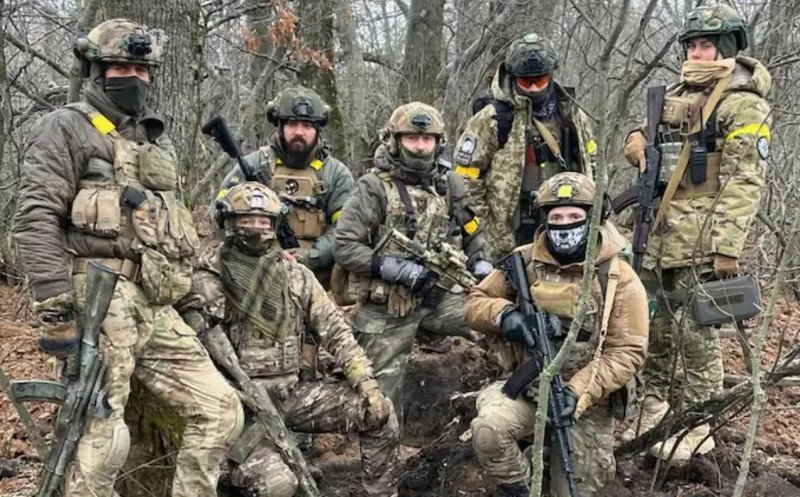 soldați-ucraineni-khartia