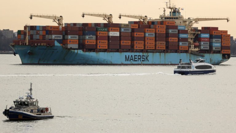 razboiul-din-orientul-mijlociu.-marile-companii-de-transport-maritim-suspenda-navigatia-prin-golf