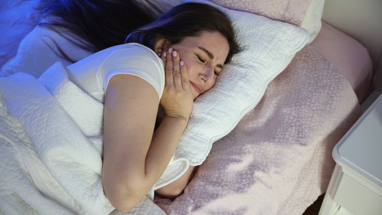 obiceiul-din-timpul-somnului-care-poate-distruge-dantura.-medicii-avertizeaza:-„provoaca-dureri-de-cap-si-zgomote-la-nivelul-urechii” obiceiul-din-timpul-somnului-care-poate-distruge-dantura.-medicii-avertizeaza:-„provoaca-dureri-de-cap-si-zgomote-la-nivelul-urechii”