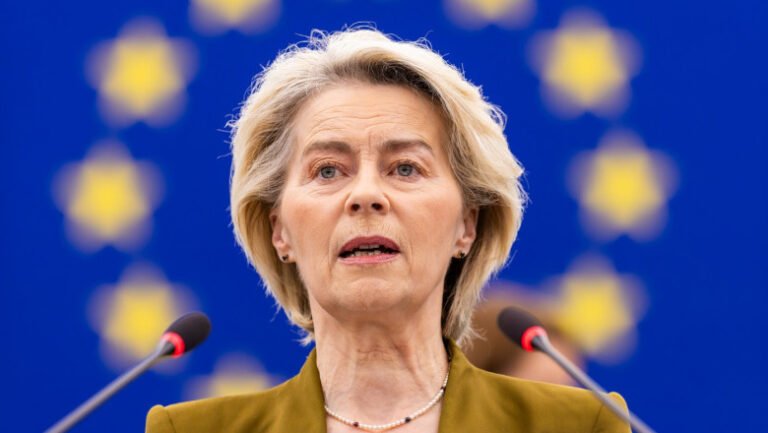 ursula-von-der-leyen-face-apel-pentru-o-„tranzitie-credibila”-in-iran:-„riscul-de-escaladare-este-real”