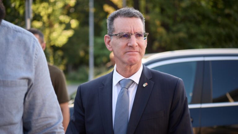 ambasadorul-israelului-in-romania:-„multi-iranieni-ne-multumesc.-au-oportunitatea-sa-continue-ce-au-inceput-sa-faca”