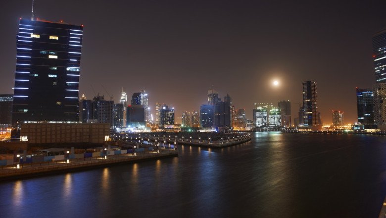 roman-blocat-in-dubai:-cei-28-de-elevi-din-focsani-sunt-„in-regula”-si-„se-bucura-de-vacanta-asa-cum-pot”