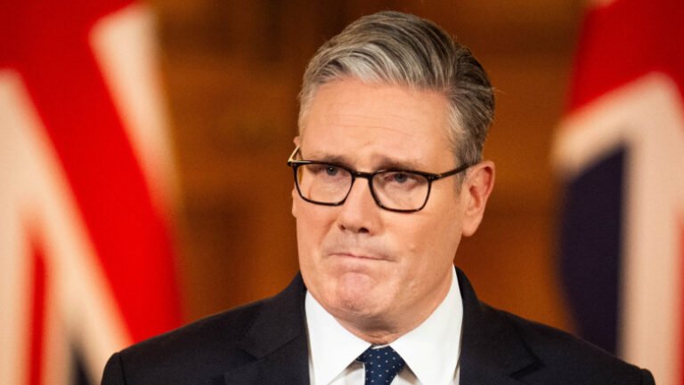 starmer-promite-ca-marea-britanie-nu-va-repeta-„greselile-din-irak”-in-criza-iranului:-„nu-credem-in-schimbarea-de-regim-din-aer”