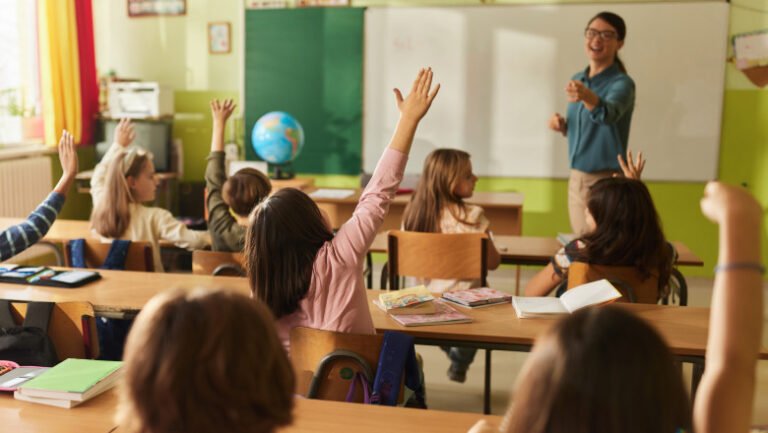 vacanta-pentru-toti-elevii-in-aprilie-2026.-cat-dureaza-si-de-cand-incepe-ultimul-modul-de-invatare