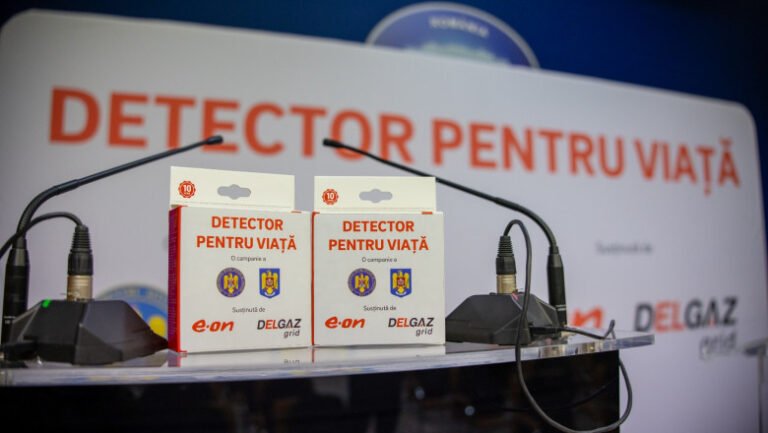 inca-10000-de-detectoare-de-fum-si-monoxid-de-carbon-ajung-la-familiile-din-20-de-judete.-predoiu:-un-exercitiu-cu-rezultate-concrete