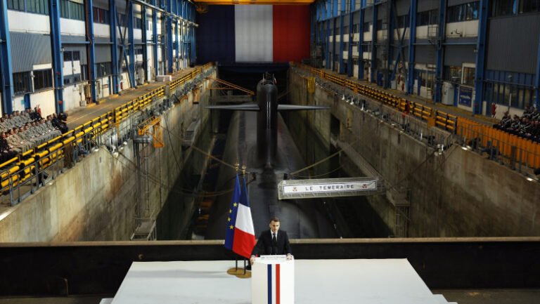 romania-a-fost-invitata-de-franta-sa-discute-despre-„umbrela-nucleara”,-anunta-ministrul-de-externe-oana-toiu