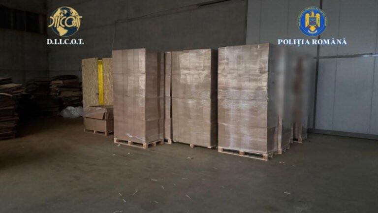 fabrica-ilegala-de-tigarete,-descoperita-in-timisoara.-diicot-a-gasit-sute-de-baxuri-si-tone-de-tutun