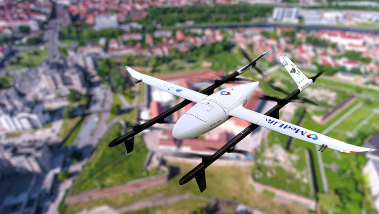 de-la-prelucrare-manuala-la-drone,-linii-automate-de-analiza-si-ai:-cum-a-dinamizat-medlife-medicina-de-laborator-din-romania de-la-prelucrare-manuala-la-drone,-linii-automate-de-analiza-si-ai:-cum-a-dinamizat-medlife-medicina-de-laborator-din-romania