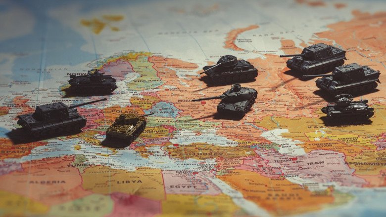 moscova-extinde-unitatile-militare-la-granitele-nato.-evaluarea-unui-potential-conflict-rusia-–-ue:-„vor-avea-o-armata-cu-50%-mai-mare”