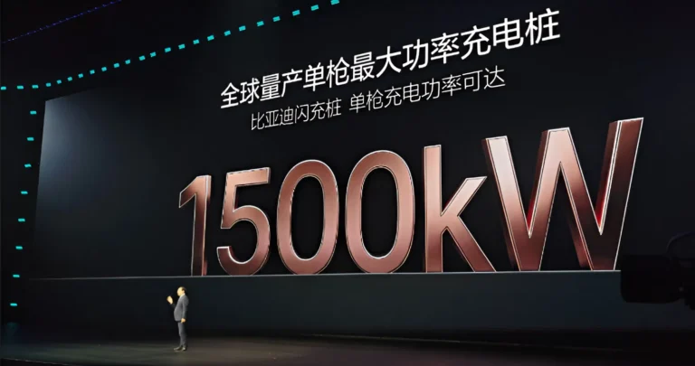 byd-revolutioneaza-incarcarea-electrica:-statii-de-1.500-kw-si-incarcare-completa-in-5-minute-din-2026