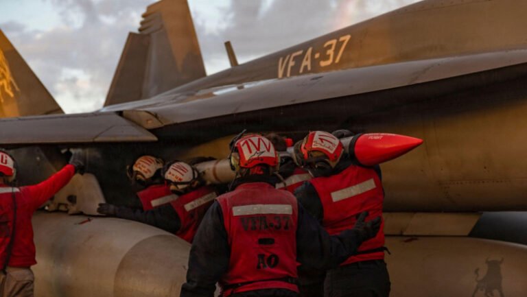 sua-au-cheltuit-aproape-900-milioane-de-dolari-pe-zi-in-primele-100-de-ore-ale-razboiului-impotriva-iranului