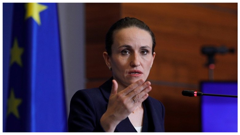 peste-1000-de-romani-au-fost-evacuati-din-orientul-mijlociu.-oana-toiu:-„intoarcerea-acasa-se-face-prin-planuri-individuale”