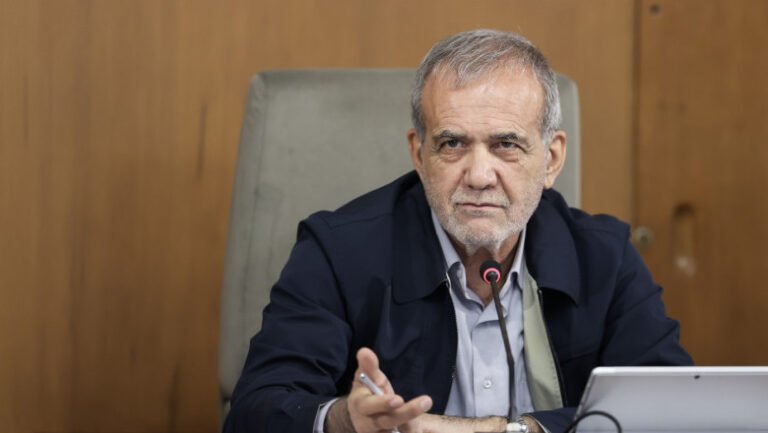 iranul-isi-cere-scuze-de-la-vecini-pentru-ca-i-a-bombardat-si-pune-conditii-pentru-a-opri-atacurile