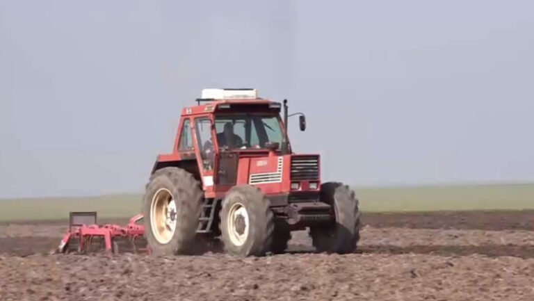 razboiul-din-iran-ii-afecteaza-pe-fermierii-romani:-„dupa-ce-recoltez-in-vara-graul-si-rapita,-nu-mai-seman-nimic.-o-sa-fie-dezastru”