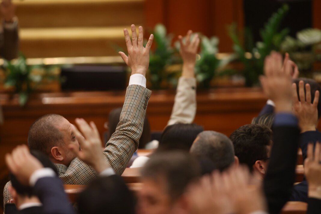 nou-blocaj-in-coalitie-pe-tema-numirii-avocatului-poporului-partidele-isi-impart-functii-si-la-curtea-de-conturi-si-cncd.-cine-sunt-candidatii