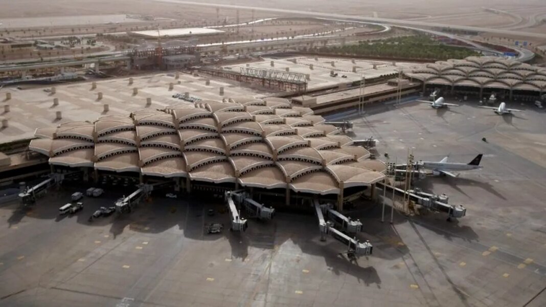 183-de-romani-au-revenit-din-qatar-cu-un-zbor-de-repatriere-pe-ruta-riad-bucuresti