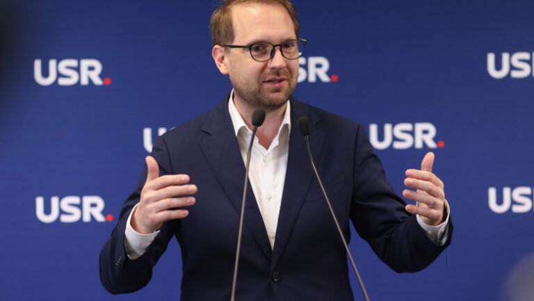 fritz:-psd-si-aur-au-amanat-votul-pentru-avocatul-poporului.-usr-va-lupta-pentru-un-profesionist-si-independent
