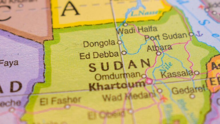 conflict-la-marea-rosie.-razboiul-civil-din-sudan-risca-sa-se-extinda,-pe-fondul-influentei-straine:-ce-interese-au-tarile-din-golf