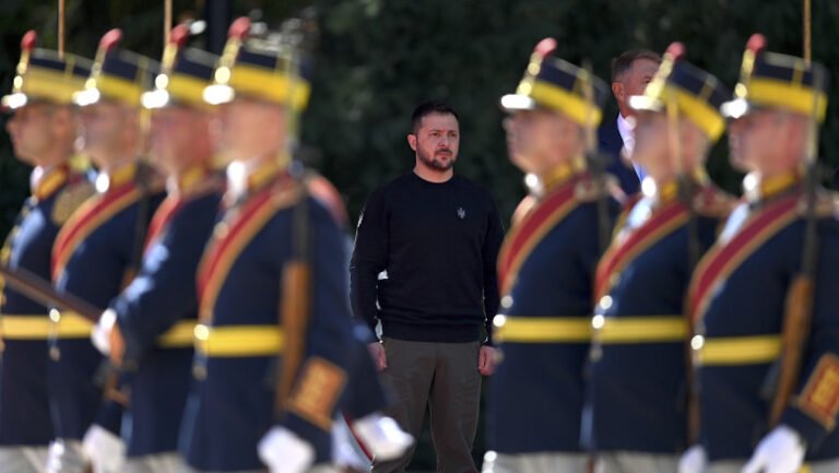 volodimir-zelenski-vine-joi,-12-martie,-in-romania.-presedintele-ucrainean-va-avea-o-intrevedere-cu-nicusor-dan