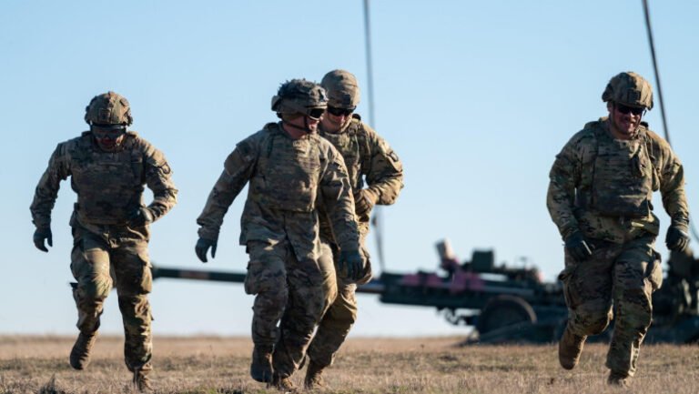 „aplica-legile-luptei-armate”.-un-general-explica-solicitarea-sua-de-a-trimite-avioane-si-trupe-in-romania