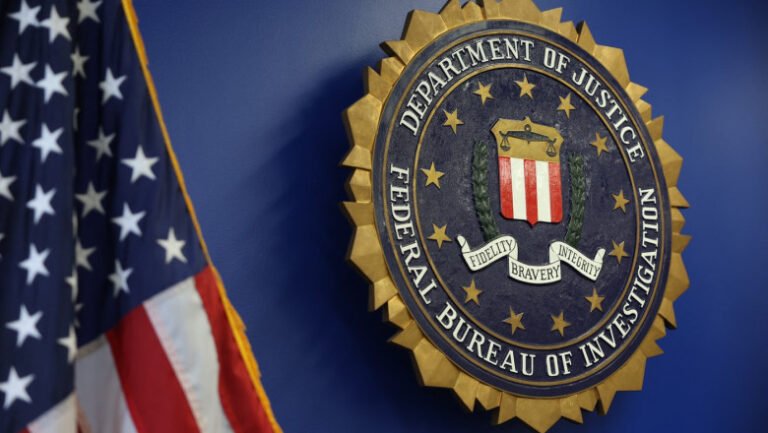 fbi-a-avertizat-ca-iranul-ar-putea-riposta-la-atacurile-sua-lansand-drone-asupra-coastei-de-vest.-ce-spune-trump-despre-asta