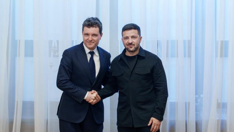 nicusor-dan-il-primeste-joi,-la-cotroceni,-pe-volodimir-zelenski.-presedintele-ucrainean,-intalnire-si-cu-ilie-bolojan