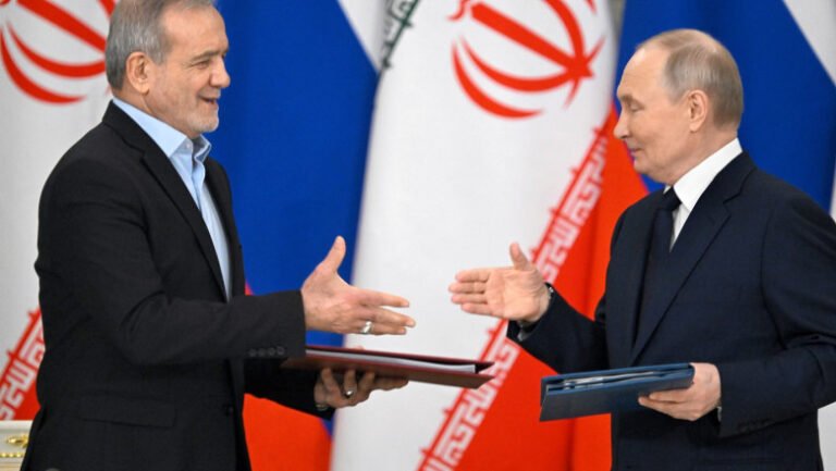 rusia-trimite-13-tone-de-ajutoare-umanitare-in-iran.-ce-tara-a-intermediat-sprijinul-aprobat-de-putin