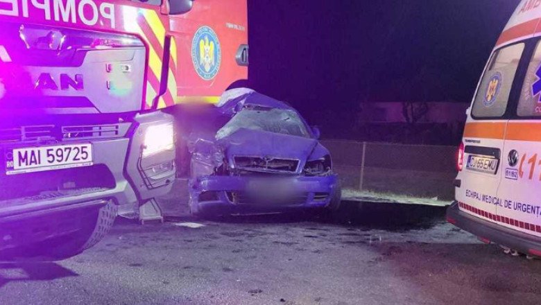 accident-grav-pe-dn-1:-o-fetita-si-un-barbat-au-murit-intr-o-coliziune-in-care-au-fost-implicate-doua-masini-si-un-camion